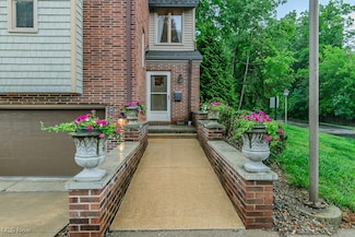 6965 W Fitzwater Rd Unit 72, Brecksville, OH 44141