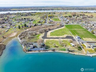 19 Valley Rd NE Unit 19, Moses Lake, WA 98837