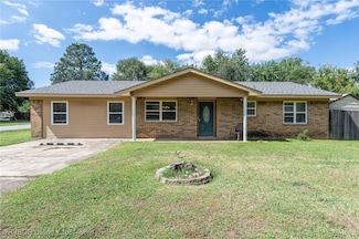 1037 Harris Dr, Alma, AR 72921