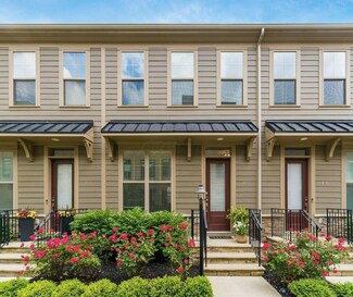 956 Pullman Place Unit 27, Grandview Heights, OH 43212