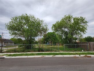 233 Shawnee St, Corpus Christi, TX 78405