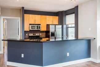 400 Walnut St Unit 304, Des Moines, IA 50309