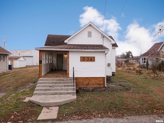 506 W Poplar St, West Frankfort, IL 62896