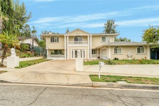 22534 Liberty Bell Rd, Calabasas, CA 91302