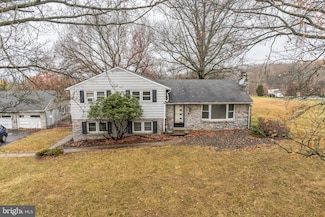 325 Layfield Rd, Perkiomenville, PA 18074