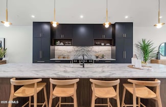 6916 E 2nd St, Scottsdale, AZ 85251
