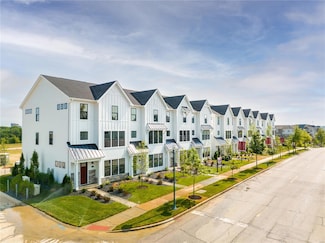 8927 Gateway Cir, St. Louis, MO 63144
