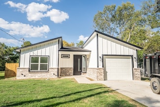 316 Beckham St W, Sulphur Springs, TX 75482