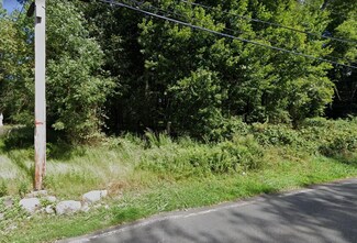 1 Mayer Ln, Pomona, NY 10970