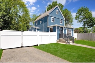 74 E Suffolk Ave, Central Islip, NY 11722