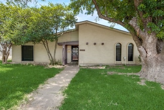 3441 Flagstone Dr, Garland, TX 75044