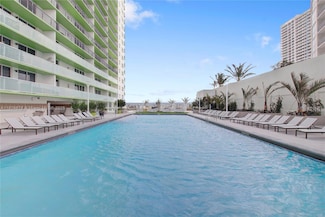 1756 N Bayshore Dr Unit 17G, Miami, FL 33132