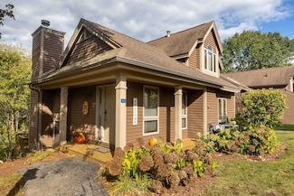 121 Walnut Hill Dr, Galena, IL 61036