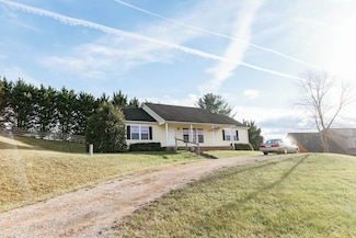 39 Mill Ct, Lexington, VA 24450