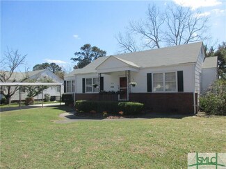2215 E 37th St, Savannah, GA 31404
