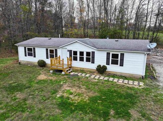 5031 N Palomino Dr, Dubois, IN 47527