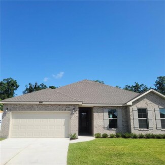 905 Dandelion Dr, Westwego, LA 70094