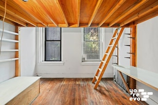 633 E 11th St Unit 3, New York, NY 10009