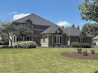 6N444 W Ridgewood Ln, Saint Charles, IL 60175