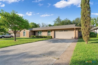 214 W Mockingbird Ln, Harker Heights, TX 76548
