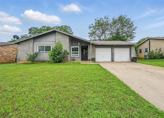 1205 Crane Dr, Euless, TX 76039