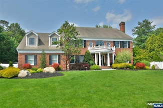 507 Old Post Rd, Wyckoff, NJ 07481
