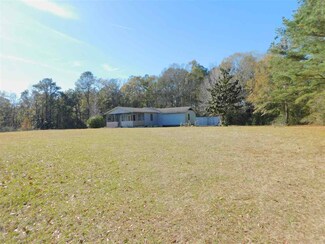 21615 Byrd Rd, Andalusia, AL 36420