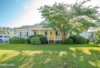 815 Watson Ave, Calabash, NC 28467