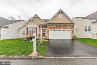 4353 Meadowridge Ln, Collegeville, PA 19426