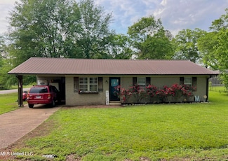 38 Elm St, Potts Camp, MS 38659