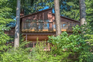 1916 Samish Way, Bellingham, WA 98229