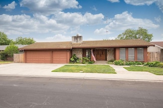 1832 Landini Way, Modesto, CA 95355