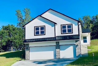 509 SW Joseph Ct, Grain Valley, MO 64029