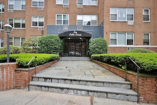 10 Lake St Unit 4E, White Plains, NY 10603