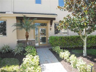 647 Saxony Blvd, Saint Petersburg, FL 33716