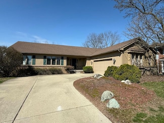 1509 Tiverton Trail Dr, Rochester Hills, MI 48306