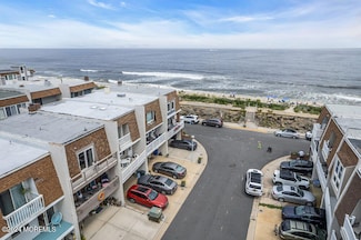 17 Sandpiper Ln, Sea Bright, NJ 07760