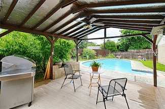 1803 Windsor Dr, Arlington, TX 76012