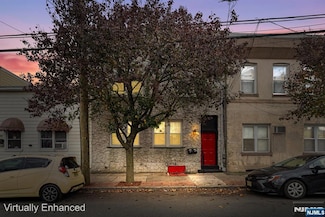 402 Cliff St, Fairview, NJ 07022