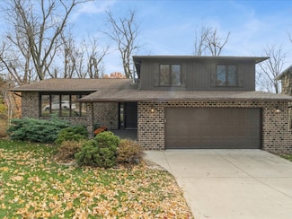 3130 Adirondack Dr NE, Cedar Rapids, IA 52402