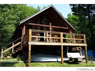7387 Mountainview Ln, Naples, NY 14512