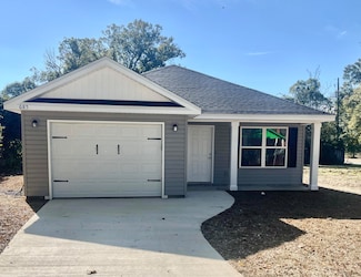 685 W Walnut Ave, Crestview, FL 32536
