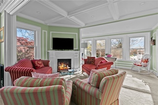 98 Kay St Unit 2, Newport, RI 02840