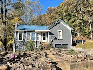 8000 Wallace Pike, Wallace, WV 26448