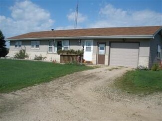 13126 S Prairie Rd, Gratiot, WI 53541