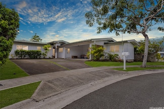 611 Paokano Loop, Kailua, HI 96734