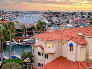 4252 Harbour Island Ln, Oxnard, CA 93035