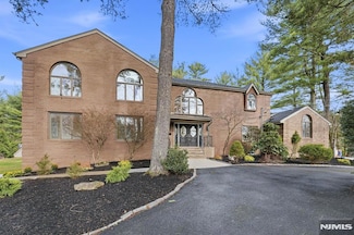 921 Franklin Lake Rd, Franklin Lakes, NJ 07417