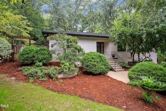 1201 Bancroft St, Raleigh, NC 27612