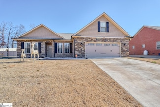139 Floyd Meadow Dr, Inman, SC 29349